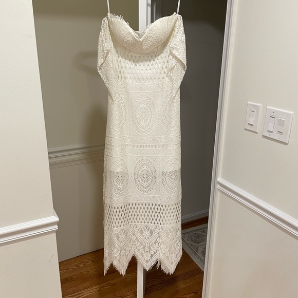 Boho white lace dress - Picture 3 of 9